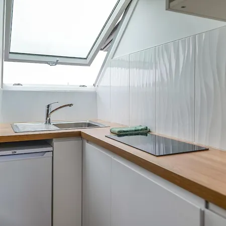 Très Lumineux - Vue Sur La - 4 Personnes Angers